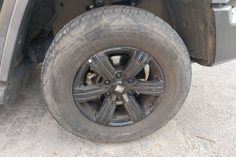 坦克300 2021款 越野版 2.0T 挑战者车身外观10