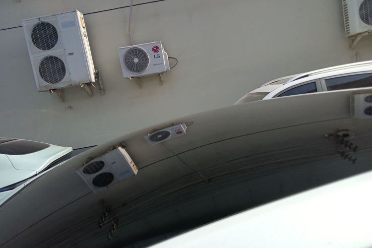 特斯拉 Model Y 2022款 Performance高性能全轮驱动版局部细节57