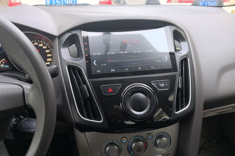 福特 福克斯 2012款 三厢 1.6L 自动舒适型中控内饰16