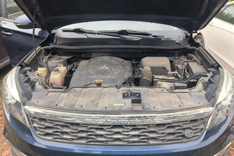 猎豹汽车 猎豹CS10 2017款 2.0T 自动都市型局部细节24