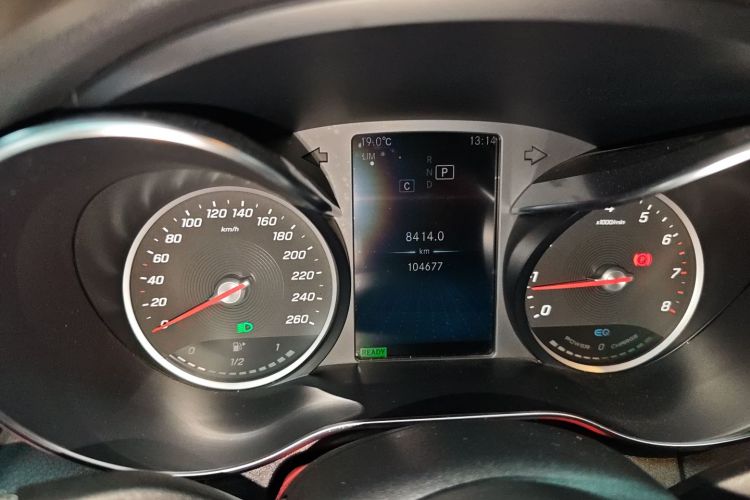 奔驰C级 2019款 C 260 运动版中控内饰14