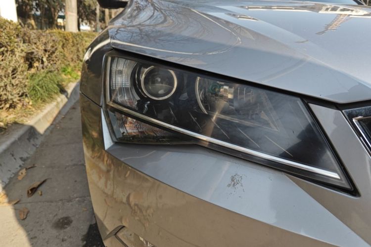 斯柯达 速派 2018款 TSI280 DSG舒适版 国V车身外观8