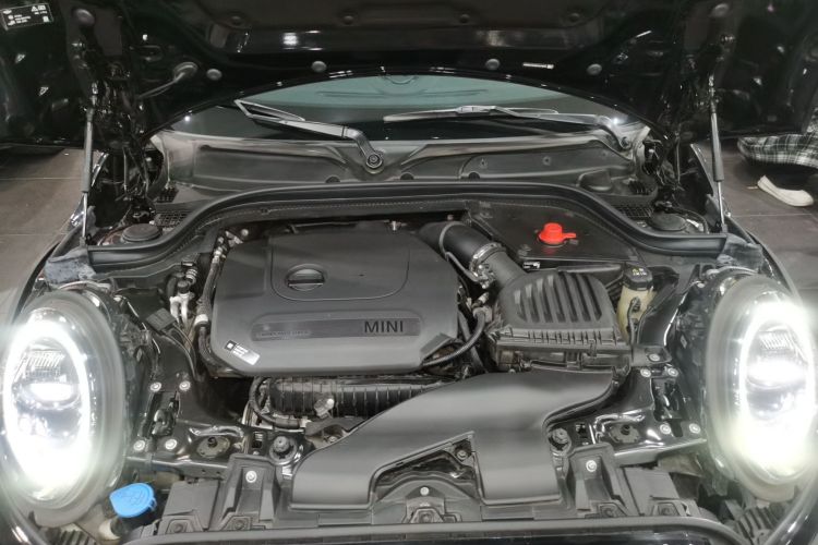 MINI 2023款 改款 1.5T COOPER 艺术家局部细节24