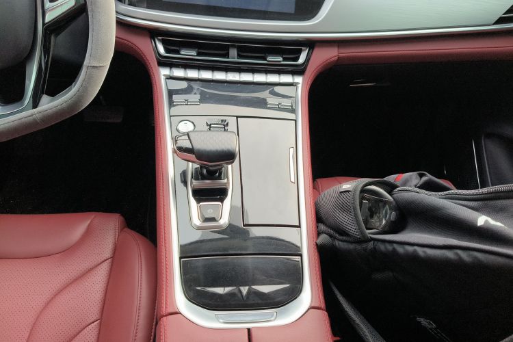 长安CS85 COUPE 2019款 1.5T DCT型版 国VI中控内饰18