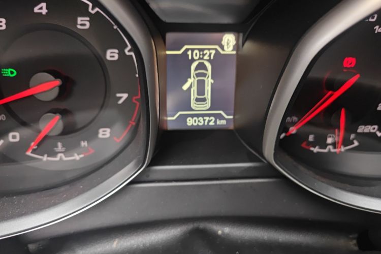 奇瑞 瑞虎5 2016款 2.0L 手动家悦版中控内饰15