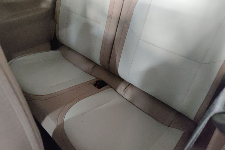 吉利银河 2023款 熊猫mini 200km 耐力熊中控内饰21