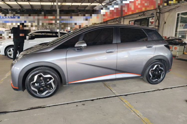 比亚迪 海豚 2021款 405km 时尚版车身外观4