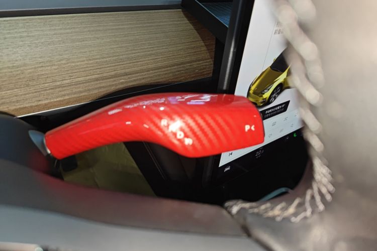 特斯拉 Model Y 2022款 改款 后轮驱动版中控内饰18