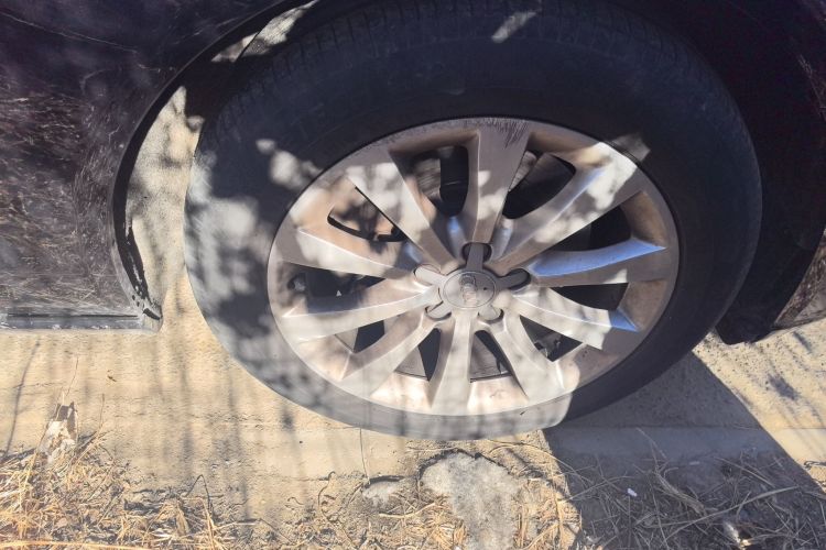 奥迪A6L 2012款 30 FSI 舒适型车身外观10