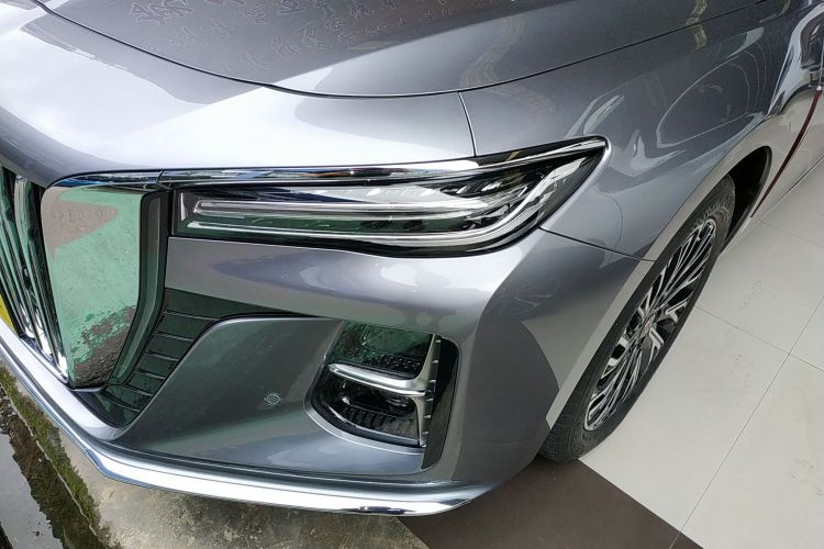 红旗H5 2024款 2.0T 自动智联旗畅版车身外观36