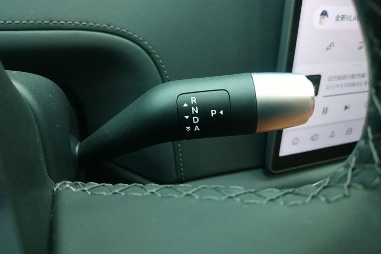 理想汽车 理想L6 2025款 Max 智能焕新版局部细节18