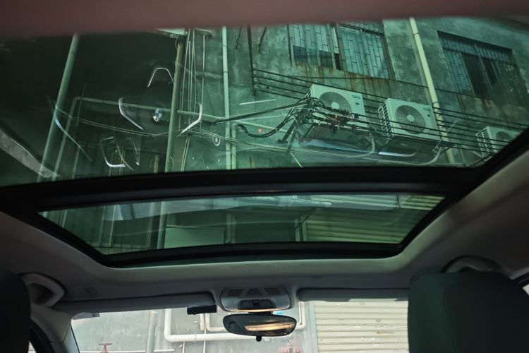 宝马1系 2018款 改款 118i 运动型中控内饰22