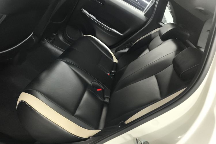 本田 飞度 2023款 1.5L CVT潮享版中控内饰21