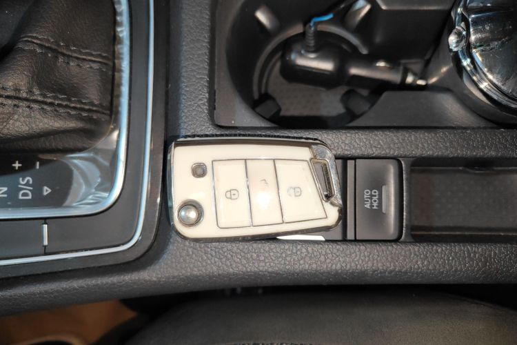 大众 高尔夫 2018款 230TSI 自动舒适型中控内饰11