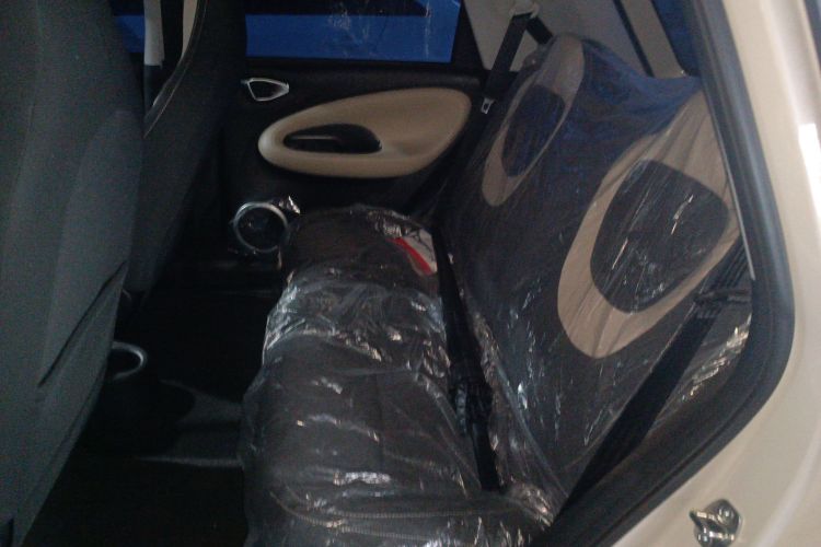 五菱汽车 五菱缤果 2024款 203km 轻享款中控内饰7004