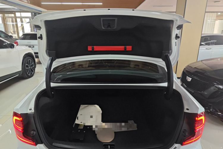 沃尔沃S60 2026款 B4 智逸豪华版机舱底盘23