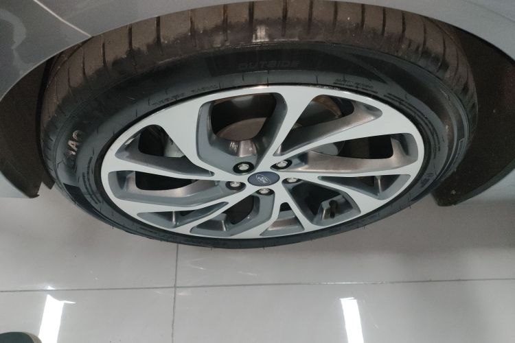 福特 蒙迪欧 2022款 改款 EcoBoost 245 至尊型车身外观6001