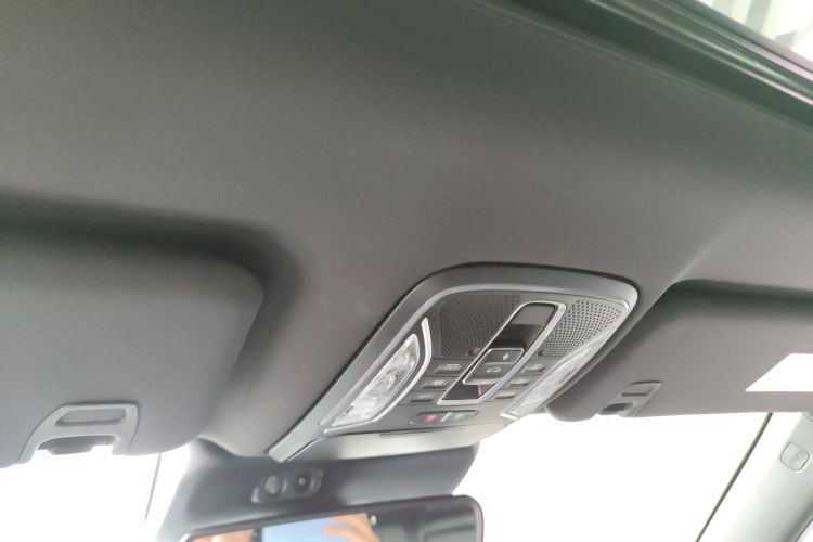 广汽传祺 传祺GS8 2022款 双擎系列 2.0TM 四驱尊贵版 （七座）局部细节22