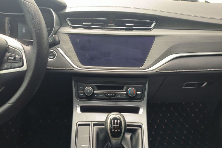 吉利汽车 帝豪 2021款 UP 1.5L 手动豪华型中控内饰16