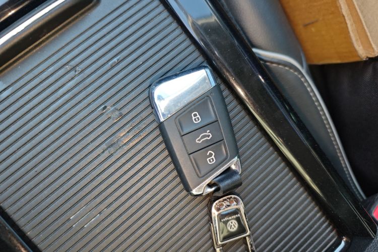 大众 帕萨特新能源 2023款 430PHEV 混动精英版中控内饰7001