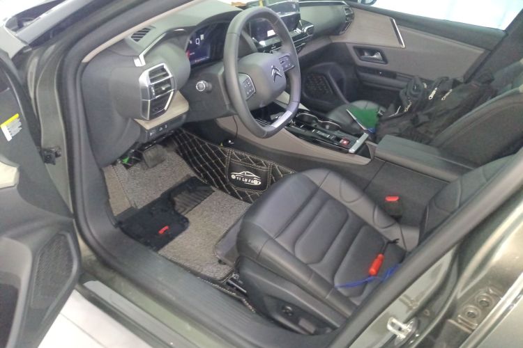 雪铁龙 凡尔赛C5 X 2023款 1.6T 势不凡局部细节19