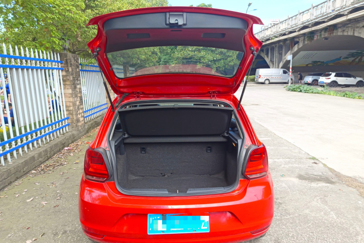 大众 Polo 2016款 1.4L 手动风尚型中控内饰23