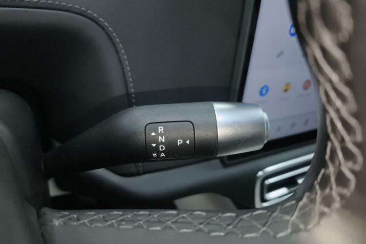 理想汽车 理想L8 2024款 Ultra局部细节18