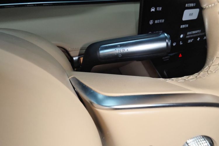 鸿蒙智行 享界S9 2024款 纯电 Ultra 四驱旗舰版中控内饰18