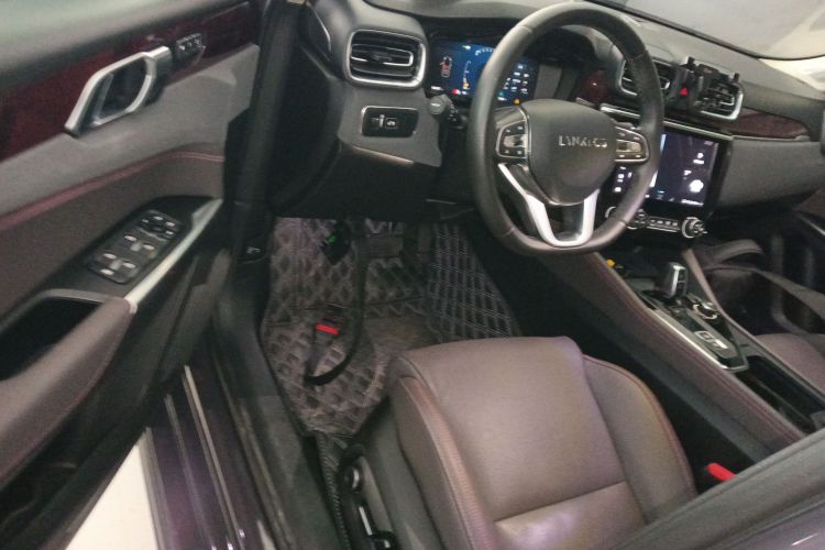 领克02 2021款 2.0TD 自动两驱耀 冠军版中控内饰20