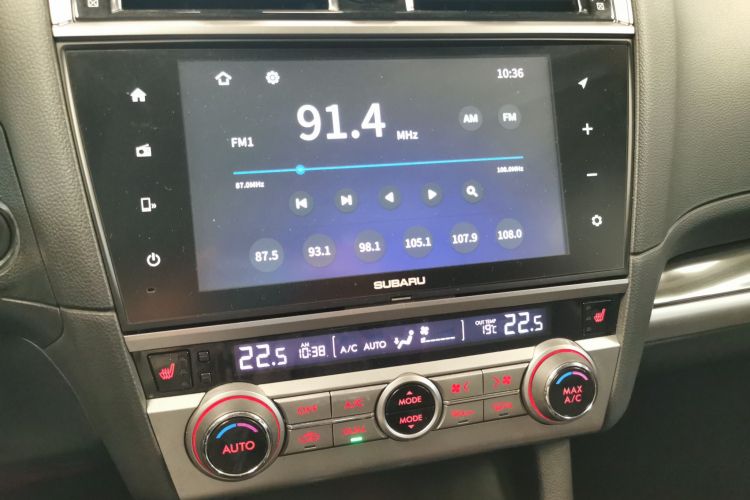 斯巴鲁 力狮 2016款 2.0DIT 全驱极致版中控内饰16