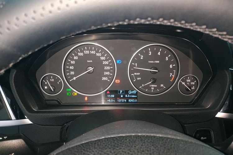 宝马3系 2017款 320Li 时尚型中控内饰14