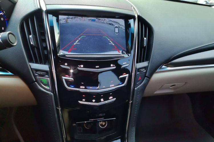 凯迪拉克ATS-L 2014款 25T 舒适型中控内饰16