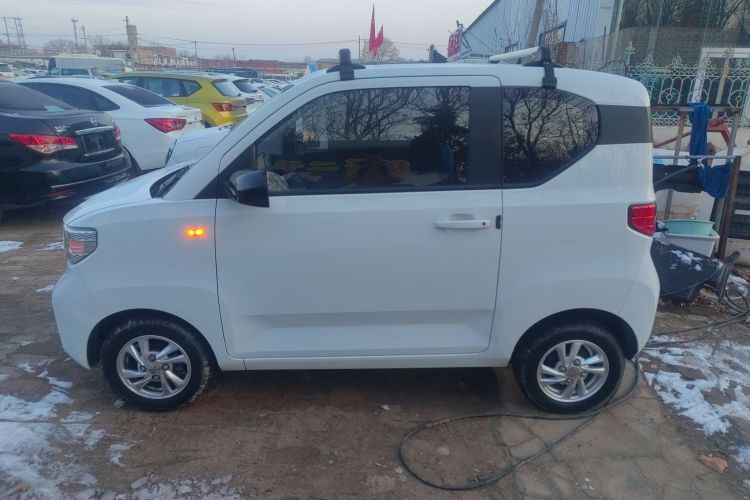 五菱汽车 宏光MINIEV 2020款 自在款 三元锂车身外观4