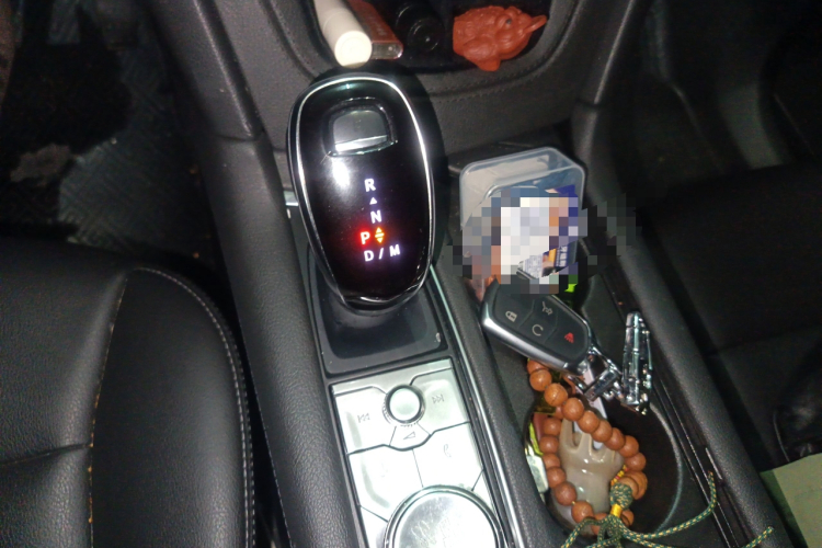 凯迪拉克XT6 2021款 2.0T 六座两驱豪华型中控内饰18