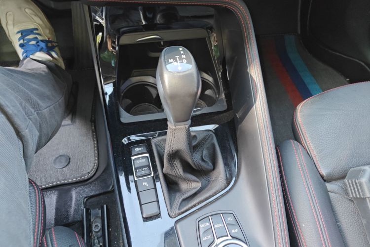 宝马X1 2016款 sDrive20Li 豪华型中控内饰18