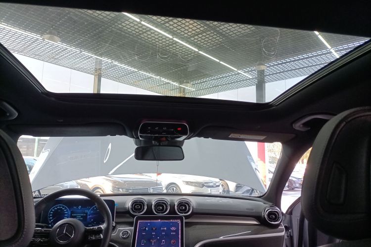 奔驰C级 2023款 改款二 C 260 L 运动版局部细节22