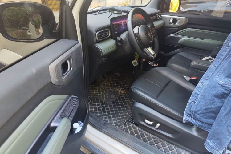 宝骏悦也 2024款 旗舰版中控内饰20