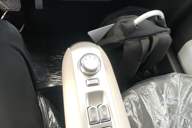 长安启源 长安Lumin 2025款 205km 香沁款局部细节18