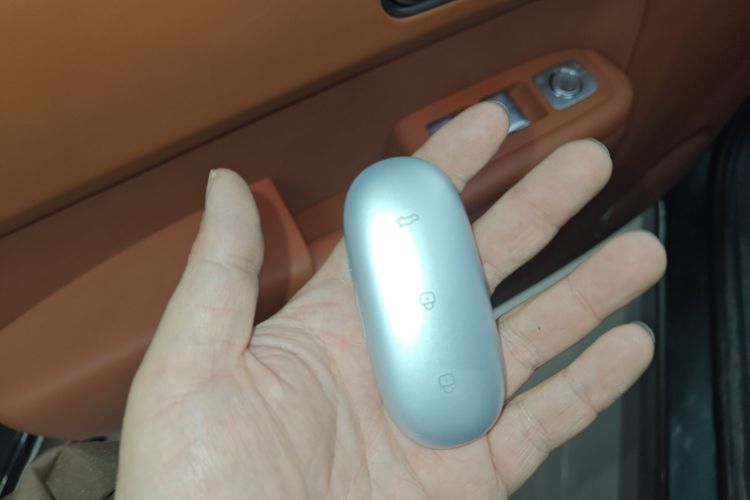 理想汽车 理想L9 2022款 Max中控内饰11