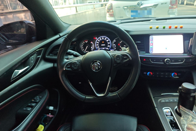 别克 君威 2020款 GS 28T 尊贵型中控内饰13