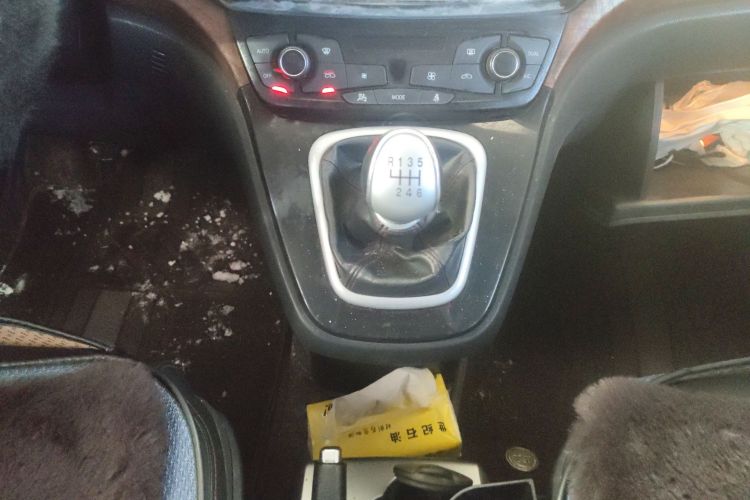 哈弗H6 2014款 运动版 1.5T 手动两驱精英型中控内饰18