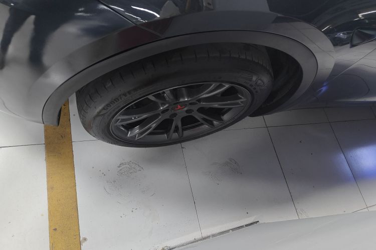 特斯拉 Model Y 2024款 后轮驱动版车身外观6007