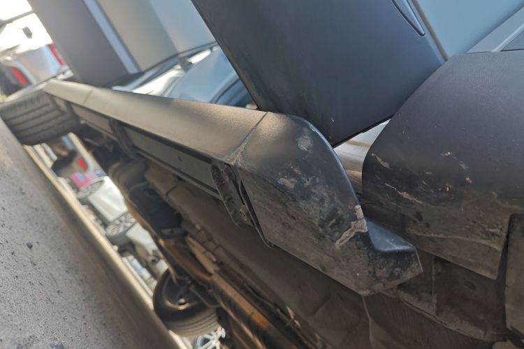 奇瑞 瑞虎8 L 2024款 2.0T 两驱尊贵版 5座局部细节9001