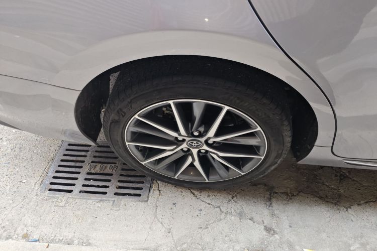 丰田 凯美瑞 2023款 双擎 2.5HG 豪华版车身外观6005