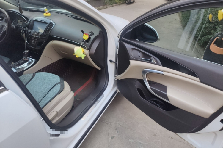 别克 君威 2015款 2.0L 精英时尚型局部细节9005