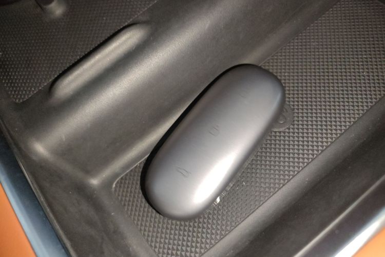 理想汽车 理想L8 2023款 Air中控内饰11