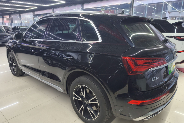 奥迪Q5L 2025款 40 TFSI 时尚动感型车身外观6003