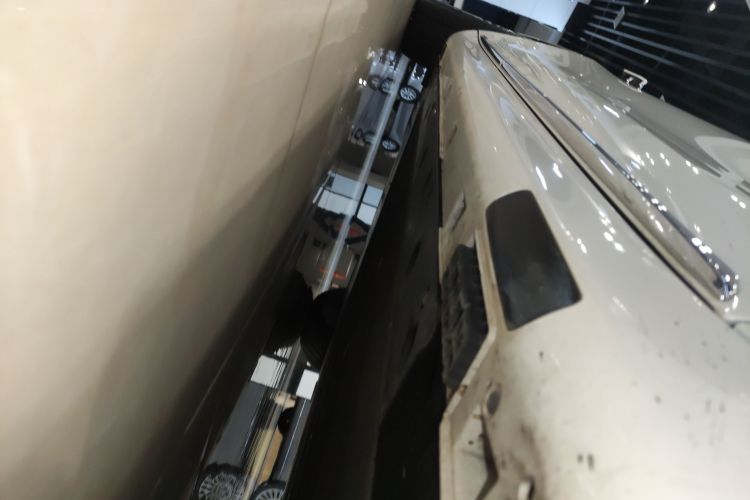 鸿蒙智行 享界S9 2024款 纯电 Ultra 四驱旗舰版局部细节9001