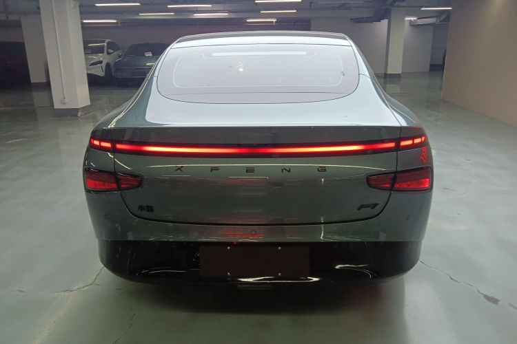 小鹏P7 2023款 P7i 702 Pro车身外观6004