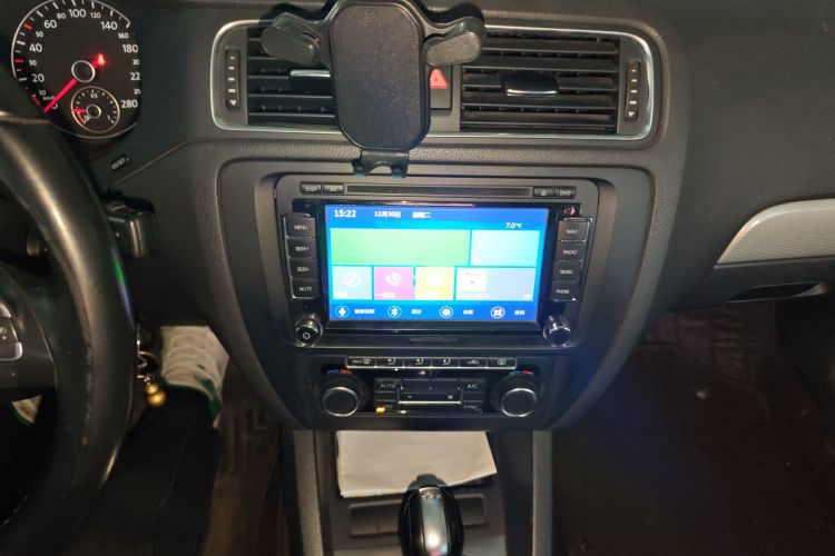 大众 速腾 2014款 改款 1.4TSI 自动豪华型中控内饰16